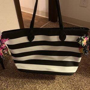 Black and white tote